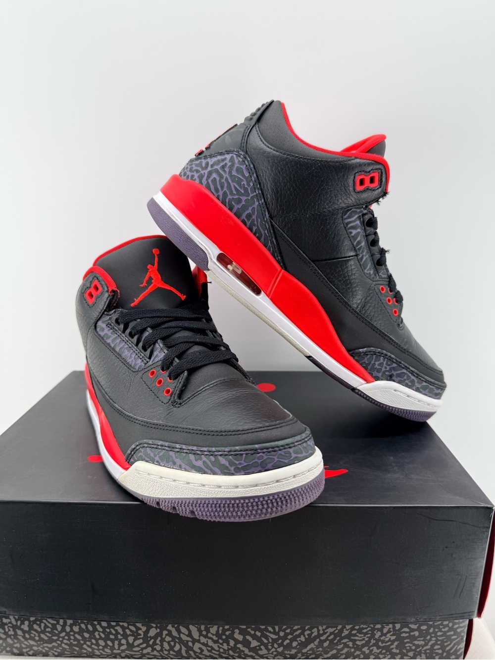 Jordan 3 Crimson Size 8M/9.5W